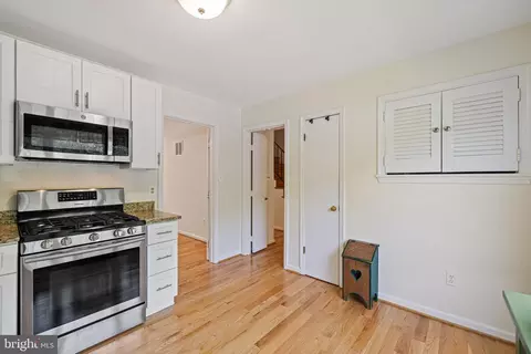 7433 Colton Ln, Manassas, VA 20109 photo 9
