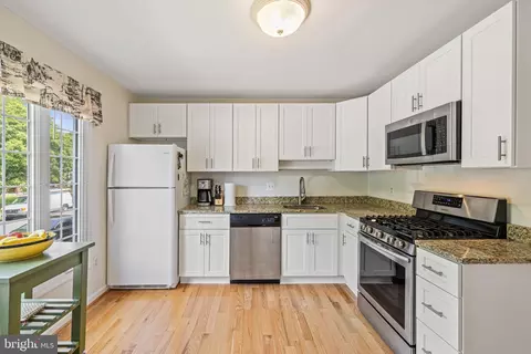 7433 Colton Ln, Manassas, VA 20109 photo 11