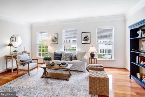 2505 Basin View Ln, Woodbridge, VA 22191
