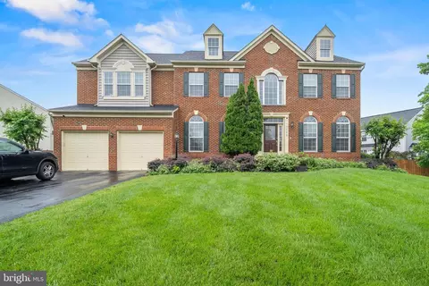 10000 Umbrella Pl, Nokesville, VA 20181