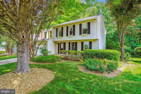 15082 Lindenberry Ln, Dumfries, VA 22025