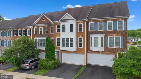 17504 Cajun Ct, Dumfries, VA 22025