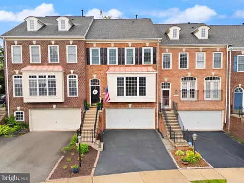14714 Corner Post Pl, Haymarket, VA 20169