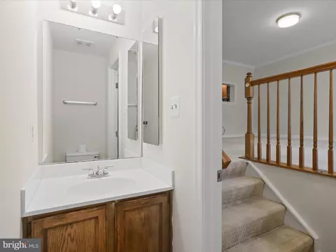 Entry Way - 10612 Winfield Loop, Manassas, VA 20109 photo 2 of 5