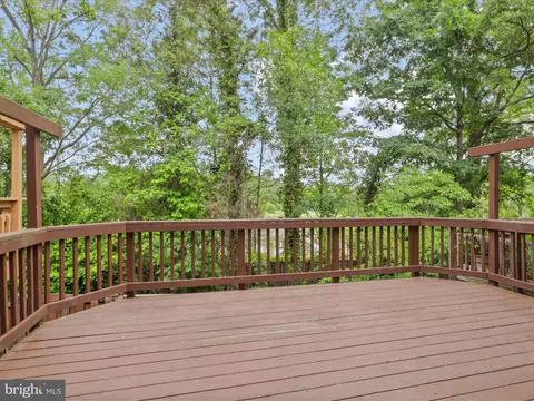 Exterior - 10612 Winfield Loop, Manassas, VA 20109 photo 3 of 8