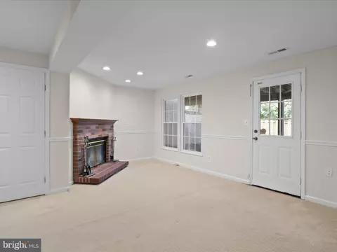 Living - 10612 Winfield Loop, Manassas, VA 20109 photo 6 of 7