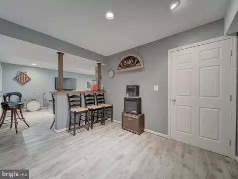 Entry Way - 4387 Stepney Dr, Gainesville, VA 20155 photo 12 of 13