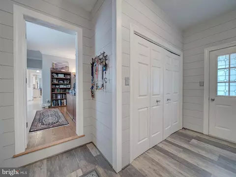 Entry Way - 4387 Stepney Dr, Gainesville, VA 20155 photo 7 of 13