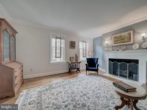 Living - 4387 Stepney Dr, Gainesville, VA 20155 photo 2 of 5