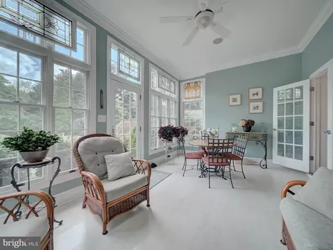 Exterior - 4387 Stepney Dr, Gainesville, VA 20155 photo 4 of 14