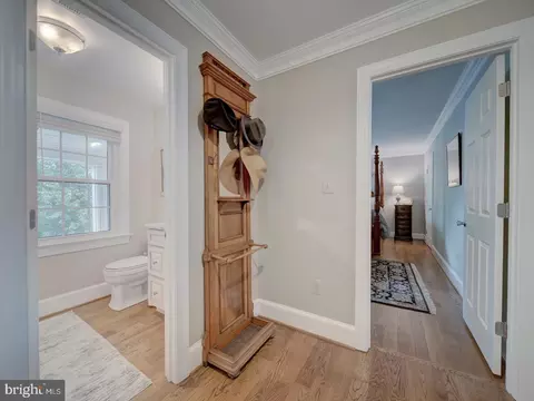 Entry Way - 4387 Stepney Dr, Gainesville, VA 20155 photo 11 of 13