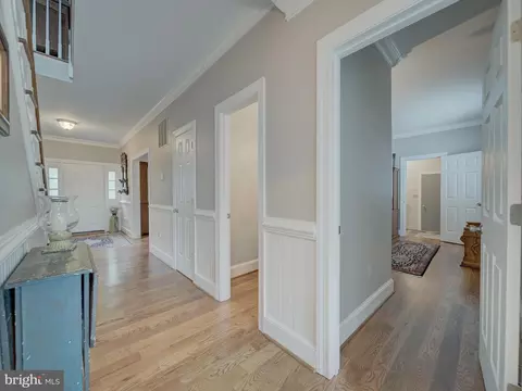 Entry Way - 4387 Stepney Dr, Gainesville, VA 20155 photo 5 of 13
