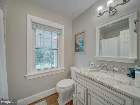 Bath - 4387 Stepney Dr, Gainesville, VA 20155 photo 7 of 8