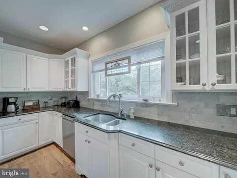 Kitchen - 4387 Stepney Dr, Gainesville, VA 20155 photo 5 of 7