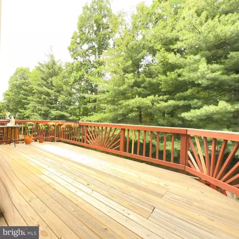 Exterior - 11289 Kessler Pl, Manassas, VA 20109 photo 3 of 4