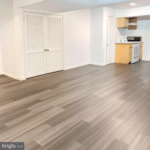Living - 11289 Kessler Pl, Manassas, VA 20109 photo 3 of 3