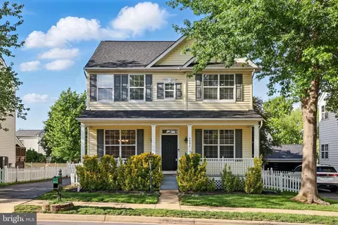 9901 Airedale Ct, Bristow, VA 20136