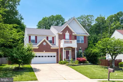 5833 Rhode Island Dr, Woodbridge, VA 22193