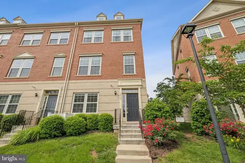 16110 Haygrath Pl, Gainesville, VA 20155