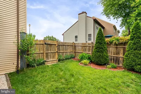 3653 Crows Nest Pt, Triangle, VA 22172 photo 5