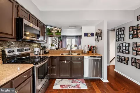3653 Crows Nest Pt, Triangle, VA 22172 photo 11