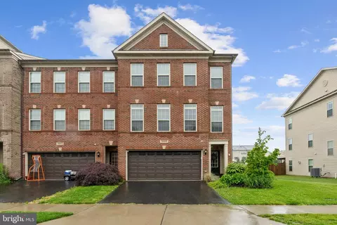 15915 Darling Pl, Haymarket, VA 20169