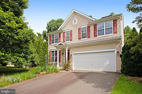 2416 Neabsco Creek Ct, Woodbridge, VA 22191