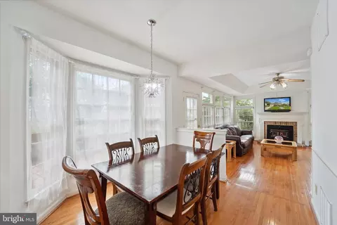 3663 Thomasson Crossing Dr, Triangle, VA 22172 photo 9