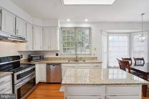 3663 Thomasson Crossing Dr, Triangle, VA 22172 photo 4