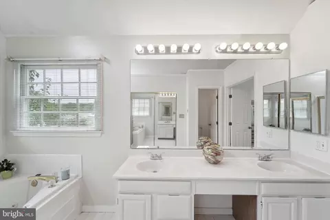 3663 Thomasson Crossing Dr, Triangle, VA 22172 photo 23