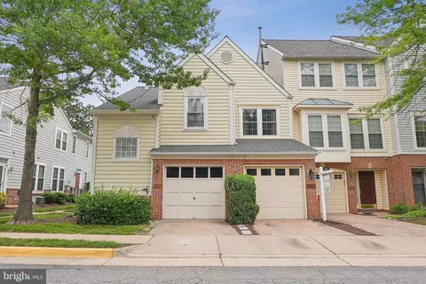 4013 Cressida Pl, Woodbridge, VA 22192