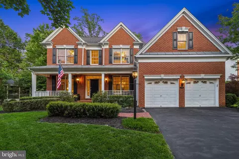 5905 Berryville Ct, Haymarket, VA 20169