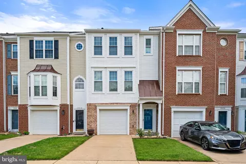 15510 Port Washington Ct, Dumfries, VA 22025