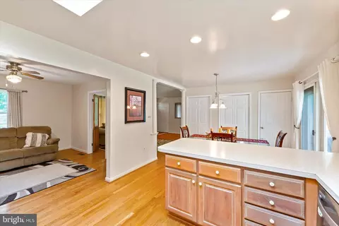 5715 Artemus Rd, Gainesville, VA 20155 photo 13