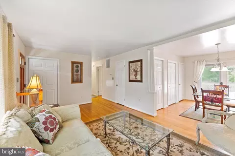 5715 Artemus Rd, Gainesville, VA 20155 photo 9