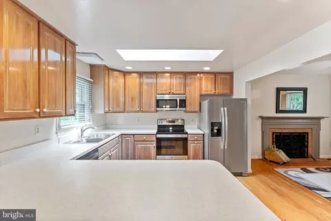 5715 Artemus Rd, Gainesville, VA 20155 photo 14