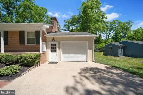 5715 Artemus Rd, Gainesville, VA 20155 photo 5
