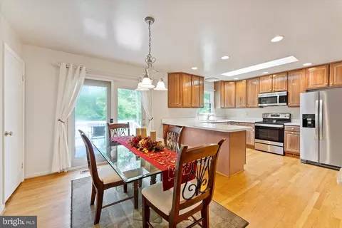 5715 Artemus Rd, Gainesville, VA 20155 photo 10