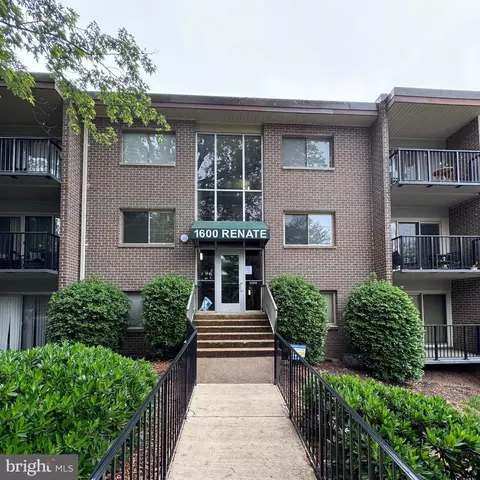 1600 Renate Dr #302, Woodbridge, VA 22192