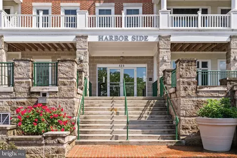 525 Belmont Bay Dr #406, Woodbridge, VA 22191
