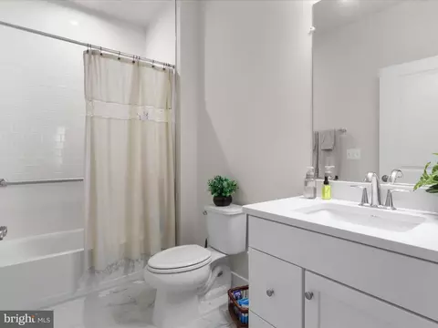 18090 Marsh Pine Rd, Dumfries, VA 22026 photo 16