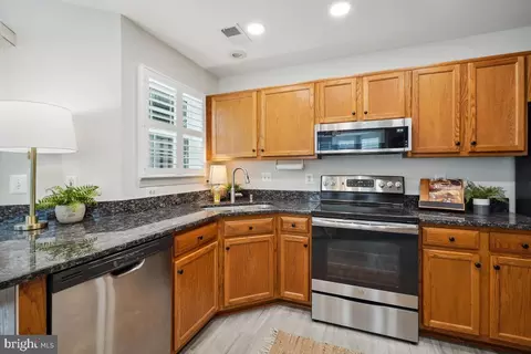 8501 Coronation Ln, Bristow, VA 20136 photo 16
