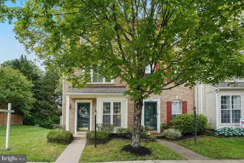 8501 Coronation Ln, Bristow, VA 20136
