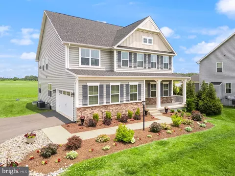 12914 Hazelwood Dr, Nokesville, VA 20181