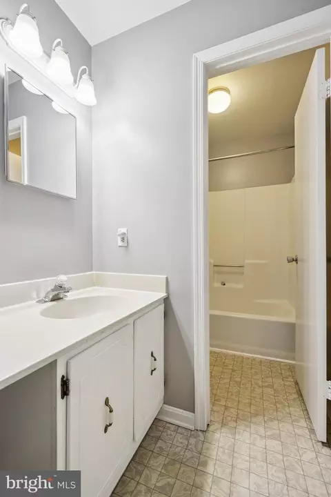 15232 Streamside Ct, Dumfries, VA 22025 photo 40