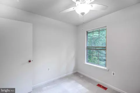 15232 Streamside Ct, Dumfries, VA 22025 photo 42