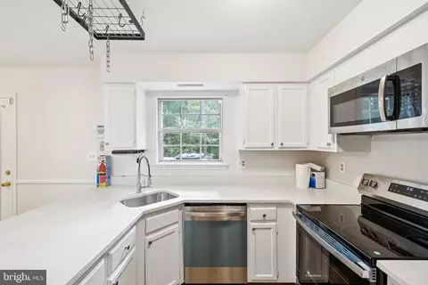15232 Streamside Ct, Dumfries, VA 22025 photo 14