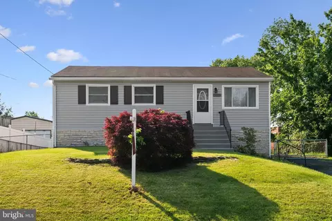 7904 Appomattox Ave, Manassas, VA 20111