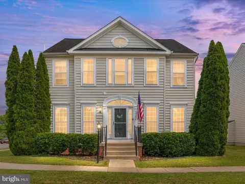 6040 Gayleburg Pl, Gainesville, VA 20155