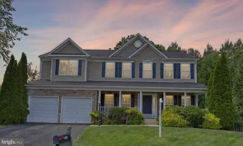 5473 Loggerhead Pl, Woodbridge, VA 22193